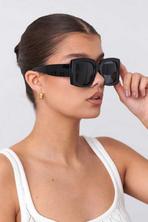 Black Women Gina Tricot Large Square Sunglasses | 49NHOYUDA