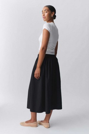 Black Women Gina Tricot Pleated Skirts | 09QDTELUW