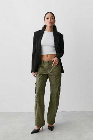 Green Women Gina Tricot Cargo Trousers | 27ZFNAIXL