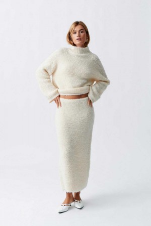 White Women Gina Tricot Knitted Boucle Skirts | 52VZICSUA