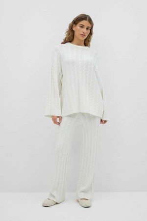 White Women Gina Tricot Knitted Cable Trousers | 48VTNOSDY