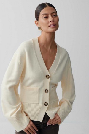 White Women Gina Tricot Knitted Pocket Cardigan | 04HRTBFZG