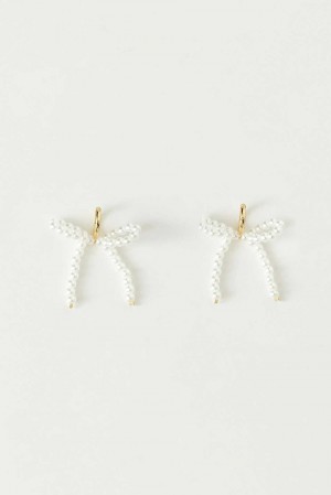 White Women Gina Tricot Pearl Bow Earrings | 27TMYZGSN